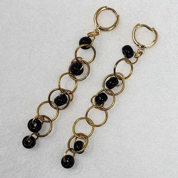 Retro Gold Dangle Earrings - Picture 2 of 3